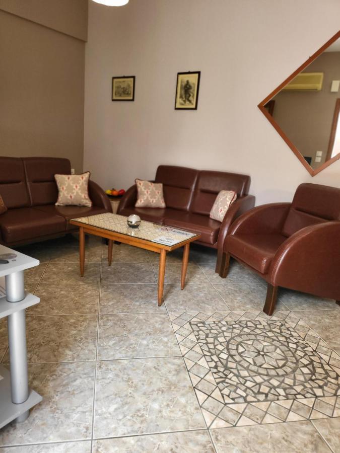 Roumeliotis House - Apartment 1 Karpathos Exteriör bild